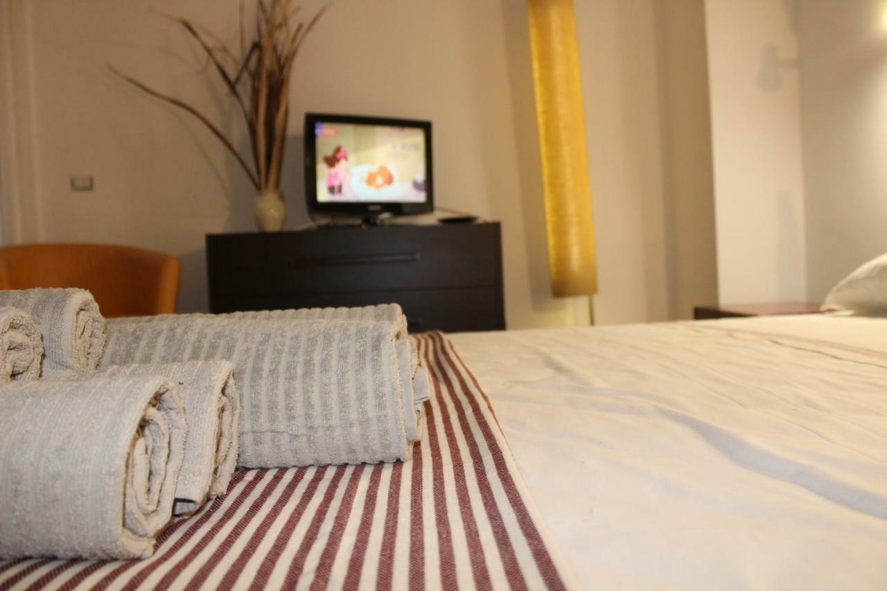 Bed and Breakfast Porta Deuropa Lecce Exterior foto